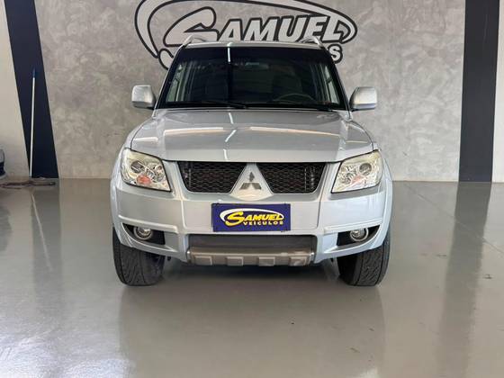 MITSUBISHI PAJERO TR4 2.0 4X2 16V 140CV FLEX 4P MANUAL